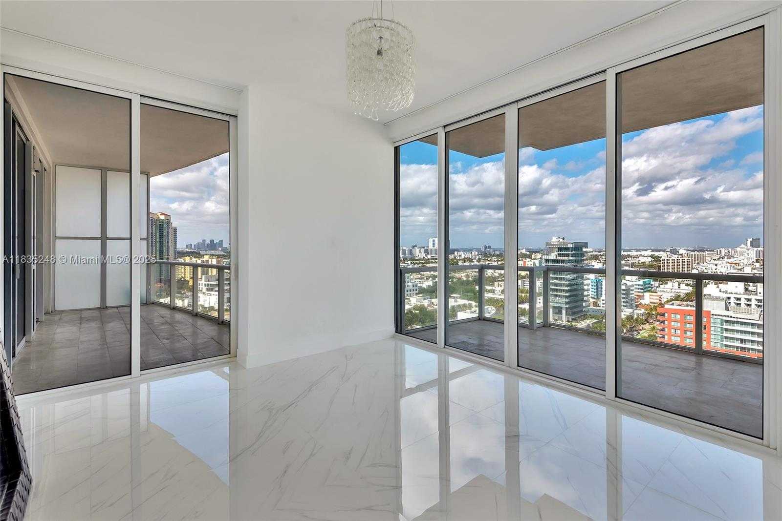 Small Image of 50 SOUTH POINTE DR #2007, Miami Beach Number 28