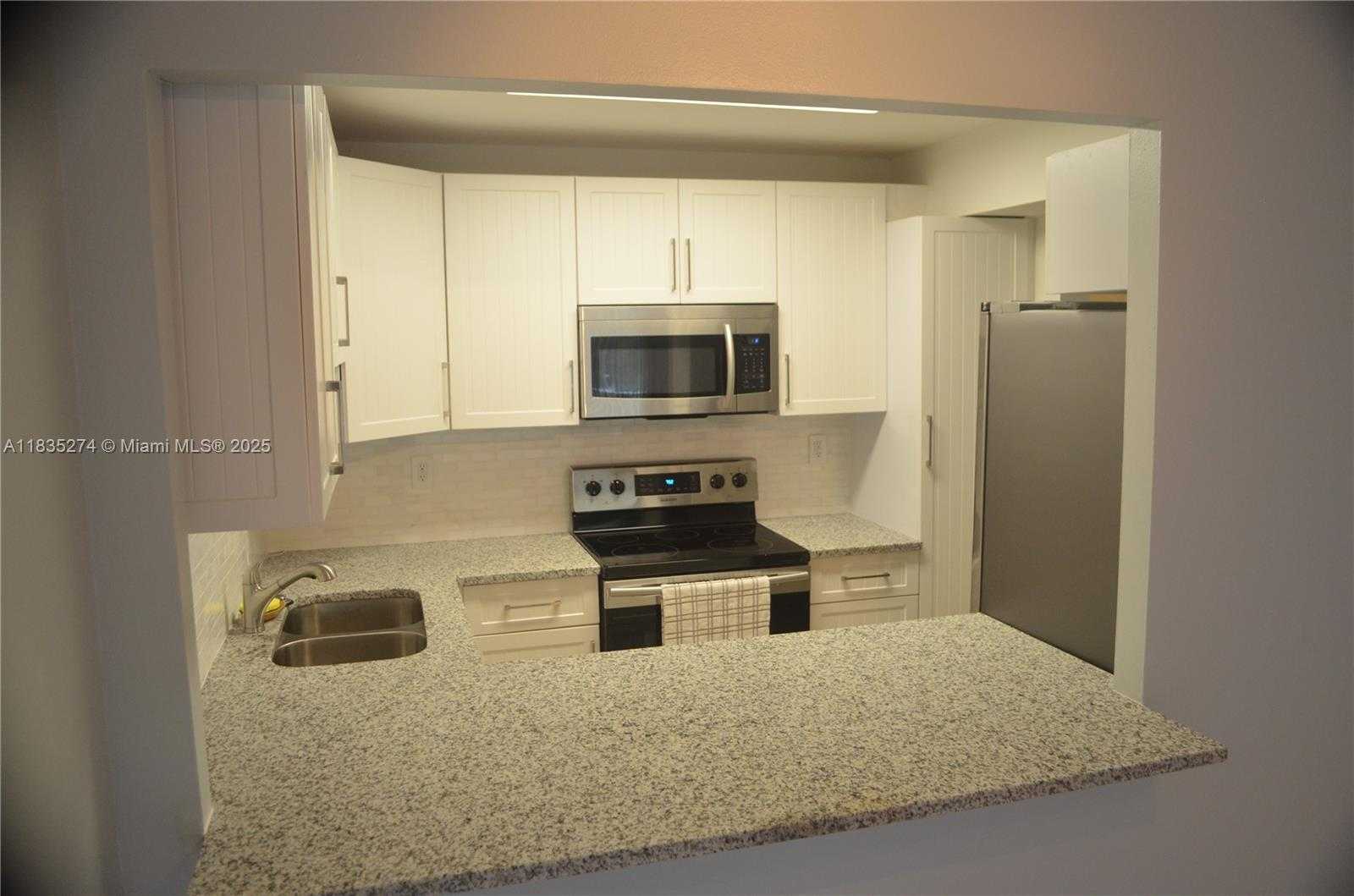 Small Image of 9301 SOUTH WEST 92ND AVE #208C, Miami Number 16