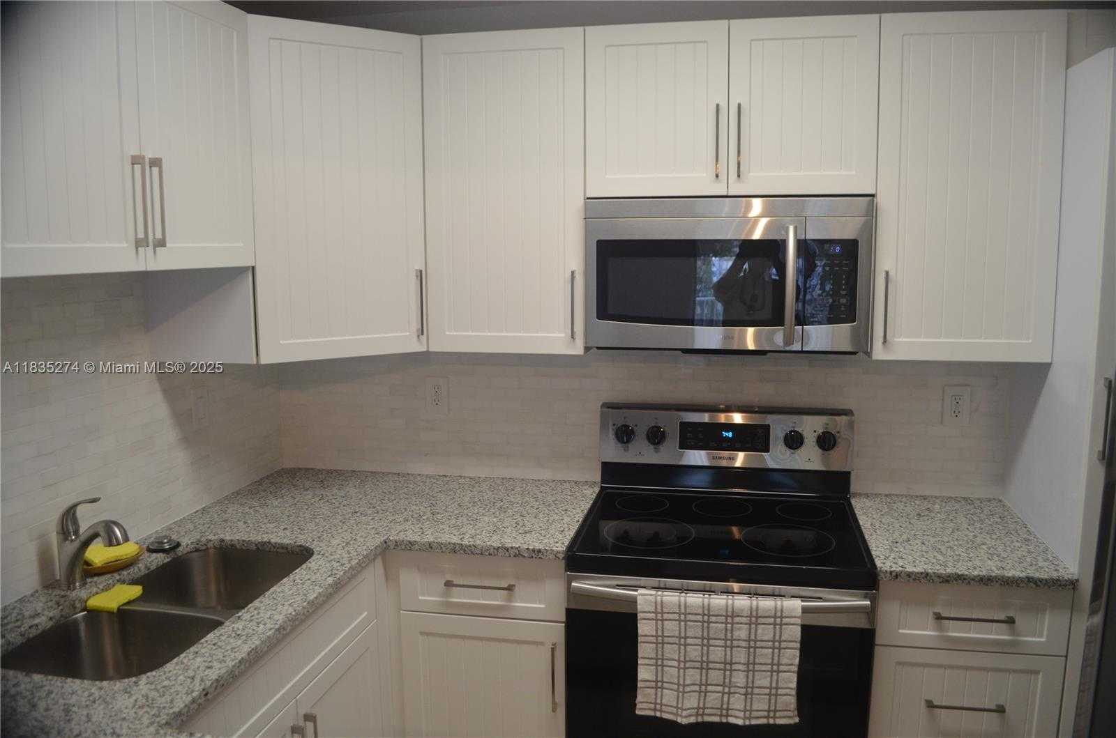 Small Image of 9301 SOUTH WEST 92ND AVE #208C, Miami Number 17