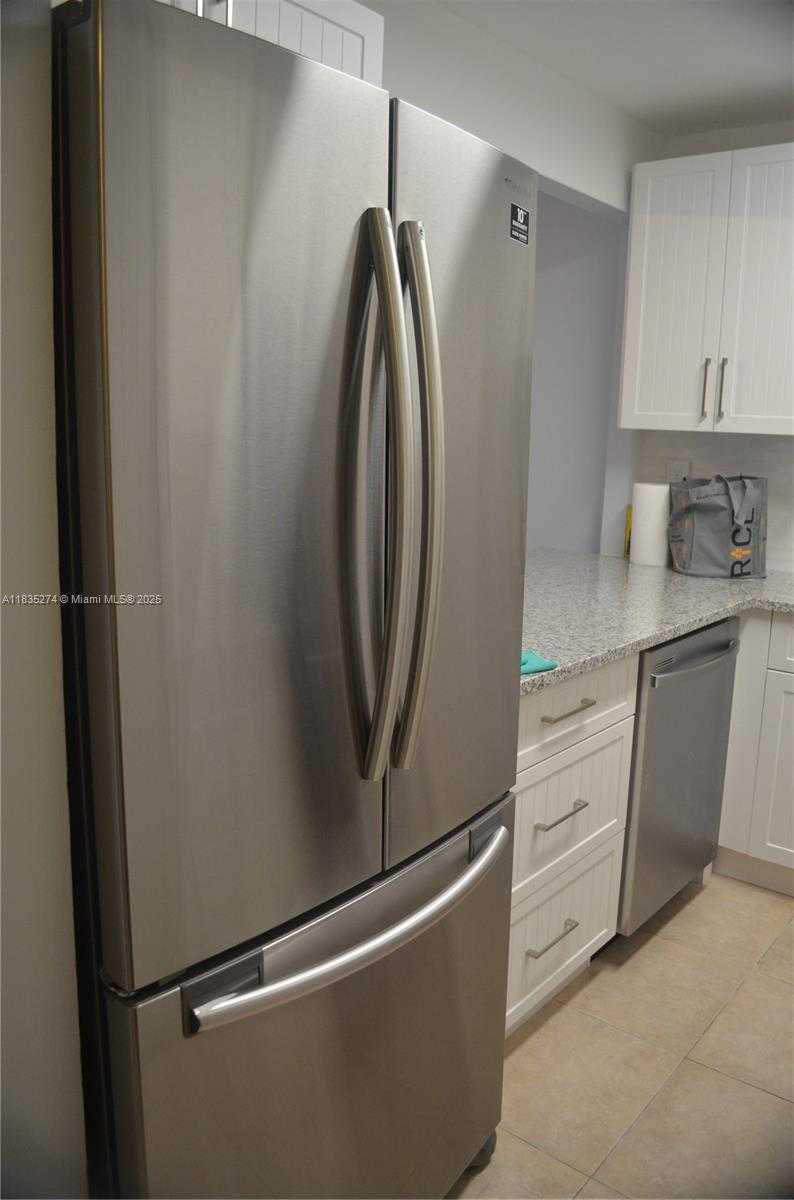 Small Image of 9301 SOUTH WEST 92ND AVE #208C, Miami Number 19
