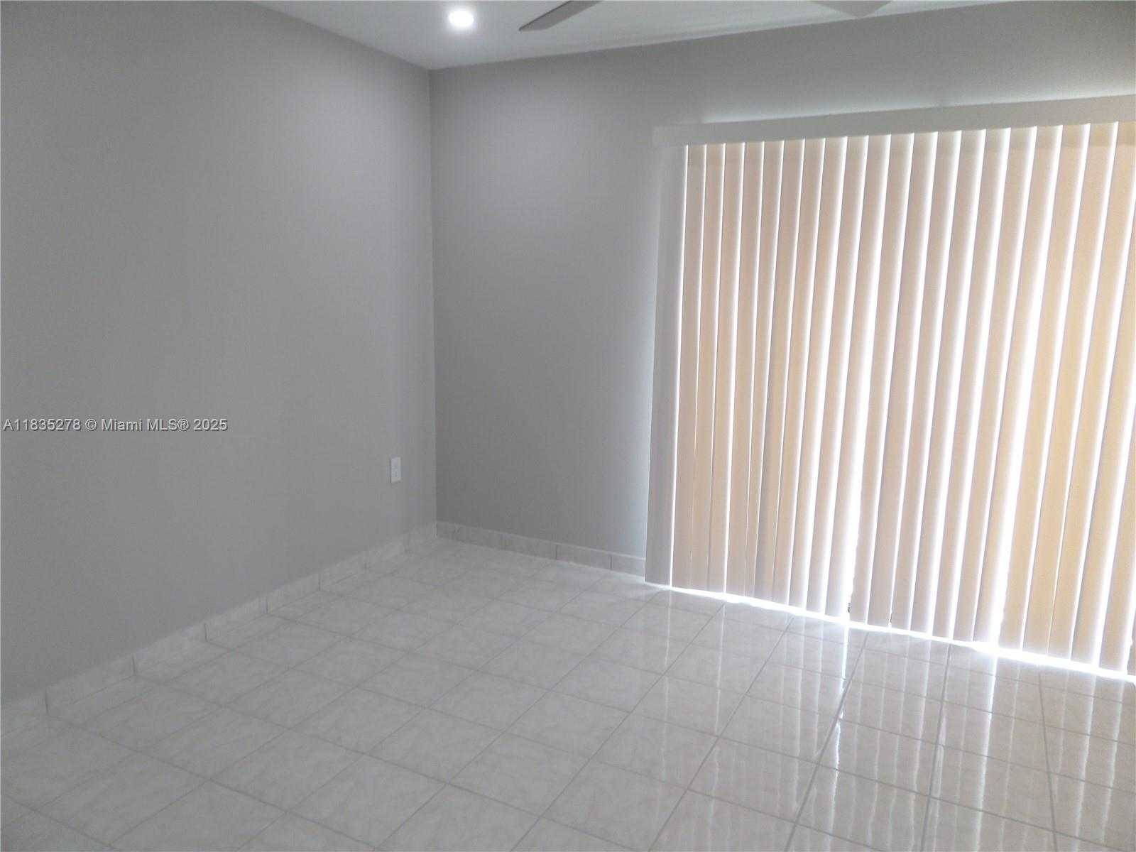 Small Image of 2154 WEST 60TH ST #12215, Hialeah Number 16