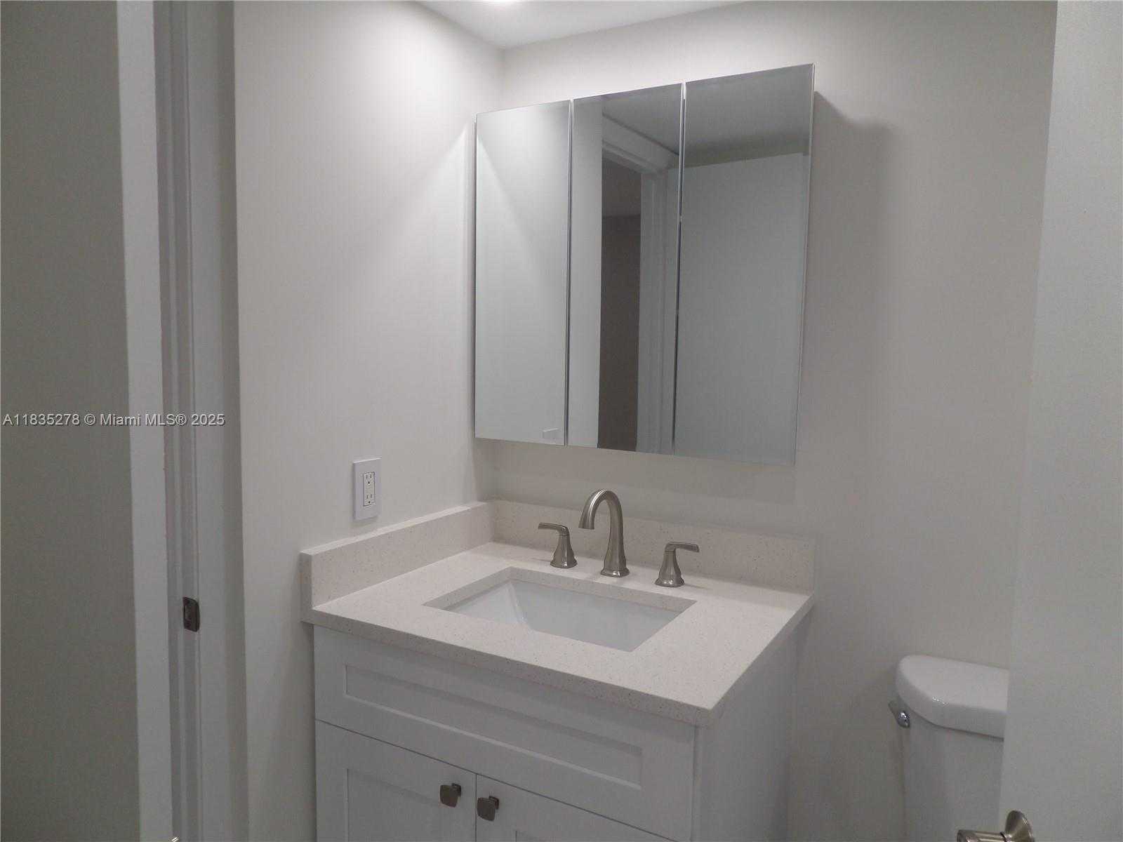 Small Image of 2154 WEST 60TH ST #12215, Hialeah Number 17