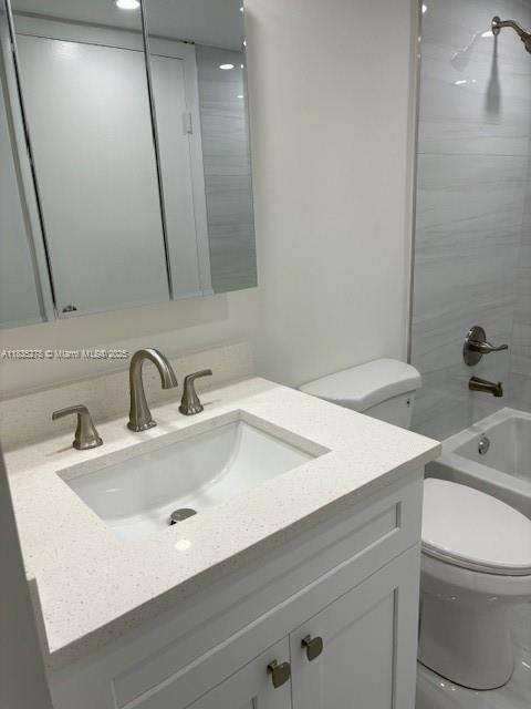 Small Image of 2154 WEST 60TH ST #12215, Hialeah Number 3
