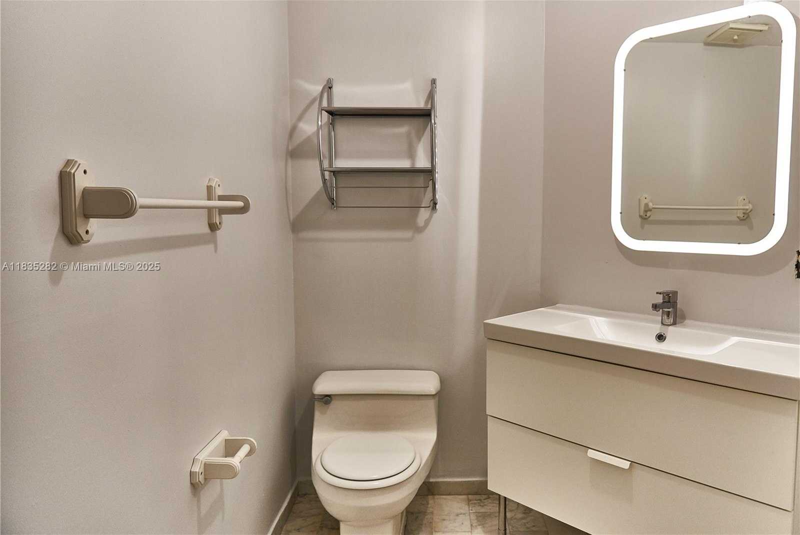Small Image of 10042 SOUTH WEST 77TH CT, Miami Number 11