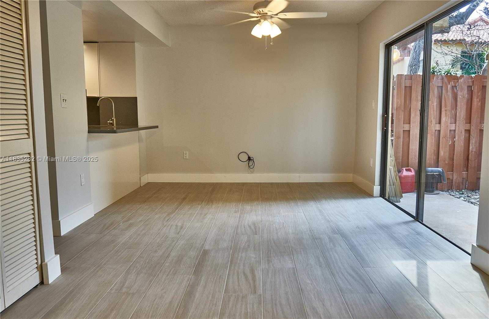 Small Image of 10042 SOUTH WEST 77TH CT, Miami Number 6