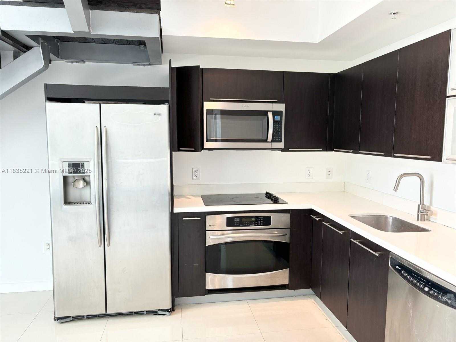 Small Image of 90 SOUTH WEST 3RD ST #TH304, Miami Number 5