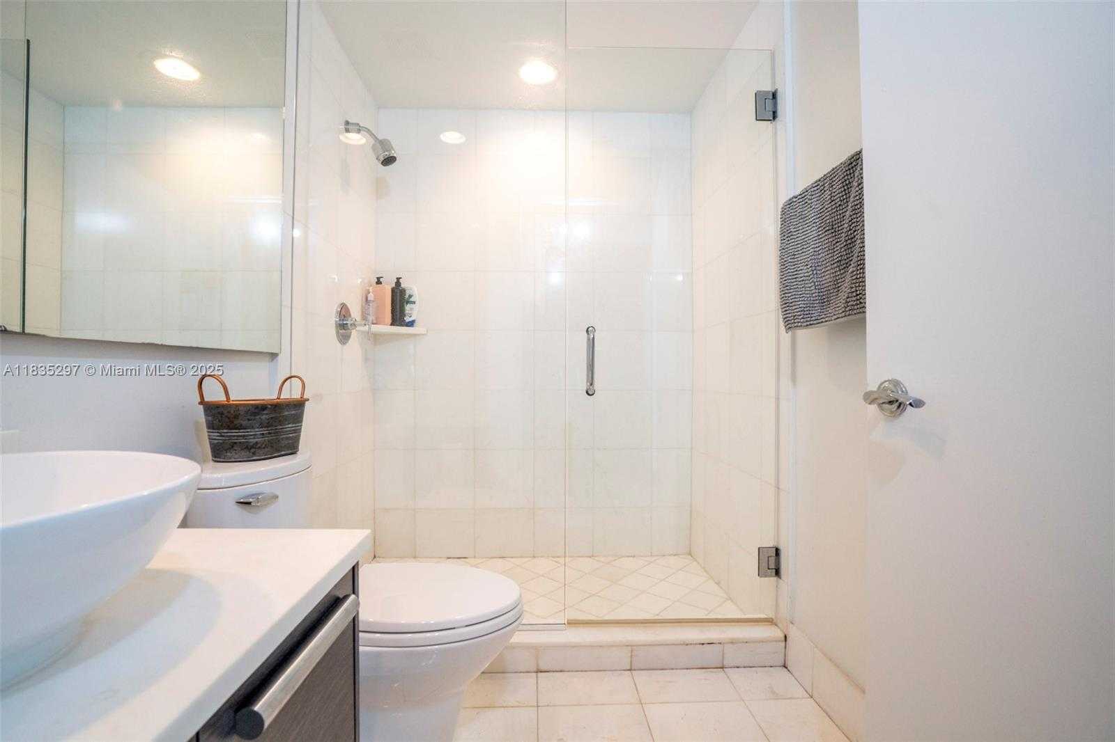 Small Image of 2950 NORTH EAST 188TH ST #107, Aventura Number 19