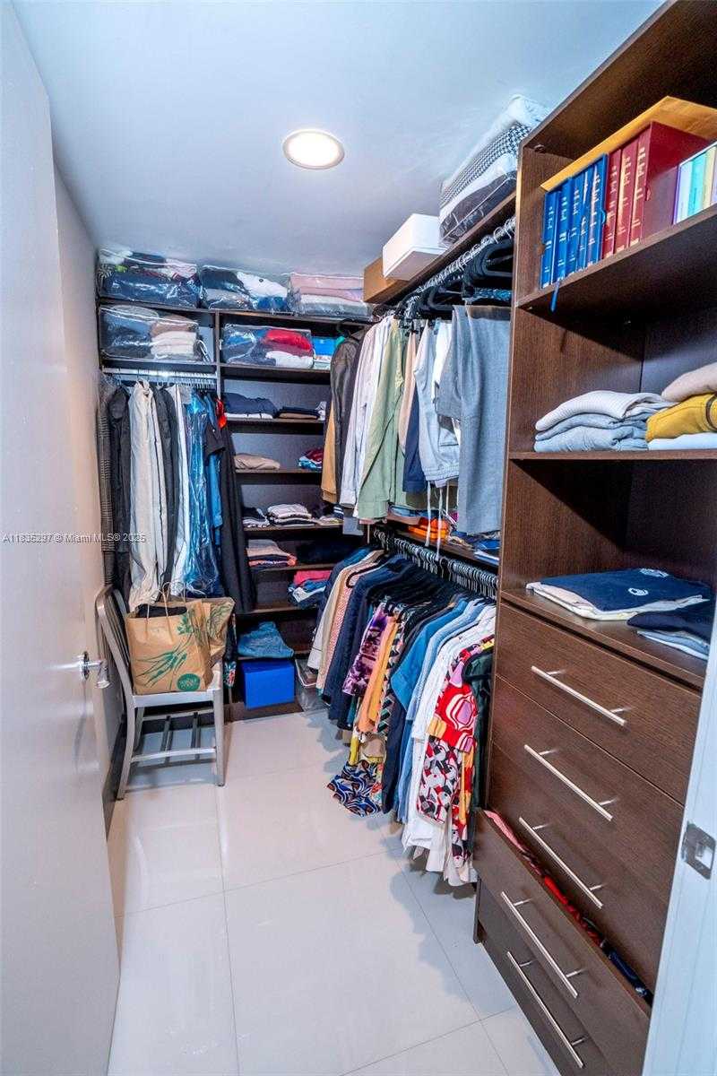 Small Image of 2950 NORTH EAST 188TH ST #107, Aventura Number 22