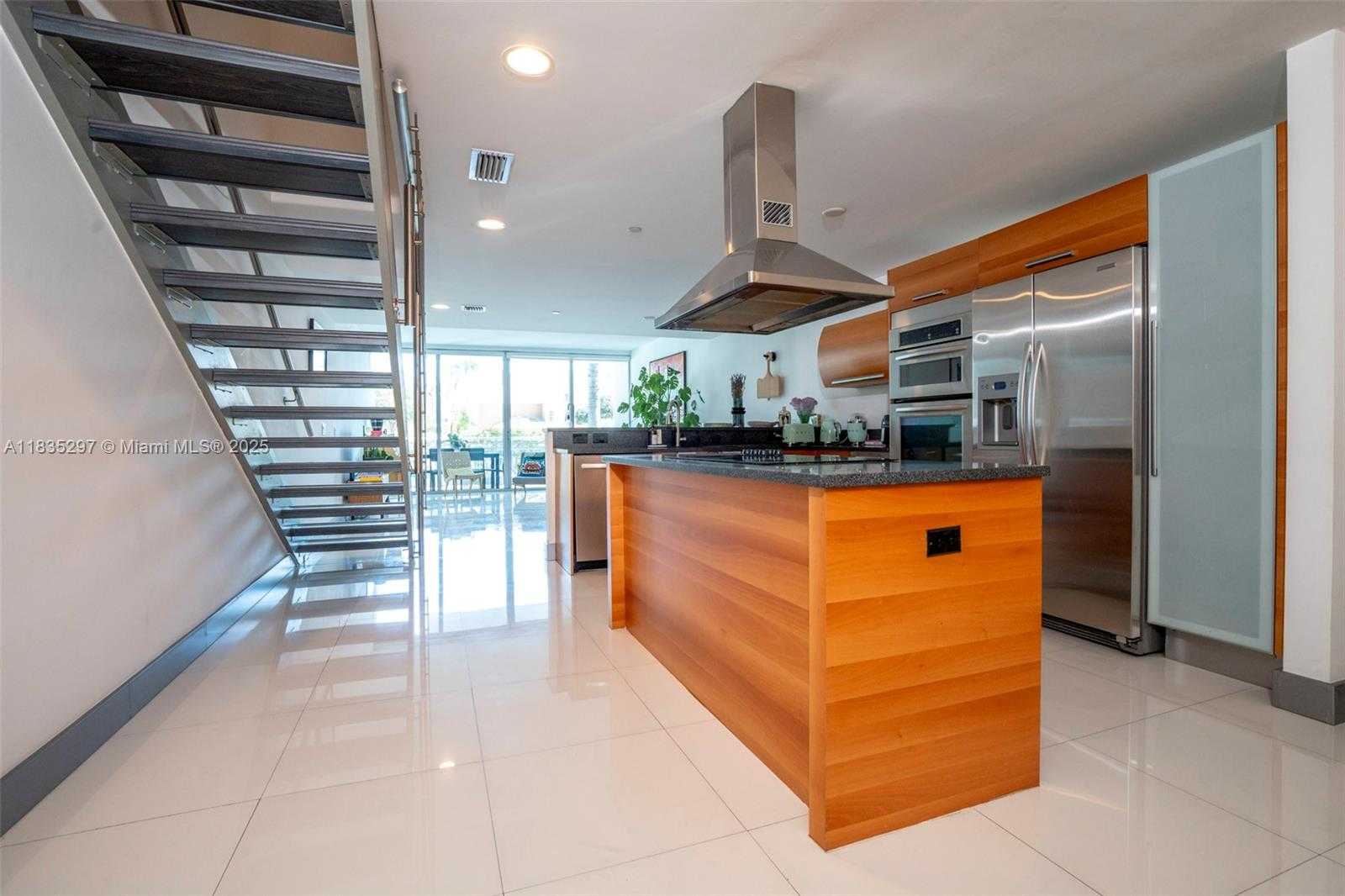 Small Image of 2950 NORTH EAST 188TH ST #107, Aventura Number 3