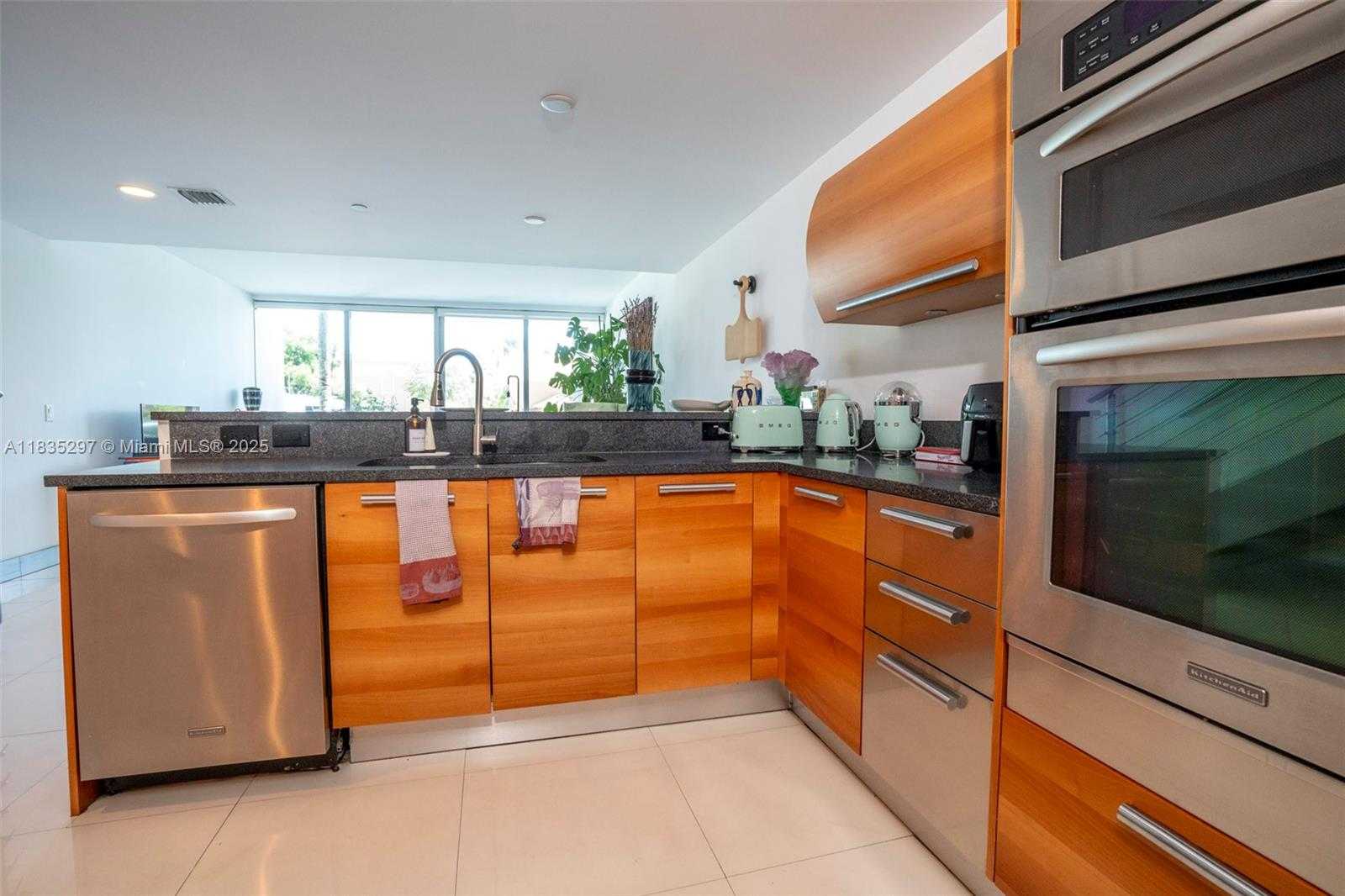 Small Image of 2950 NORTH EAST 188TH ST #107, Aventura Number 8