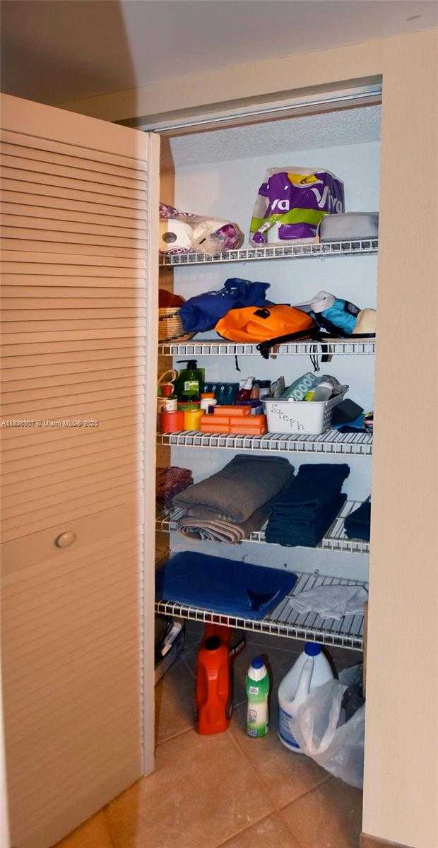 Small Image of 540 BRICKELL KEY DR #1414, Miami Number 14