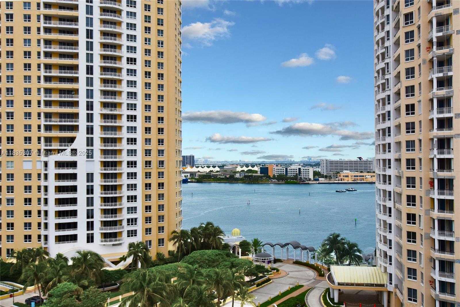 Small Image of 540 BRICKELL KEY DR #1414, Miami Number 2