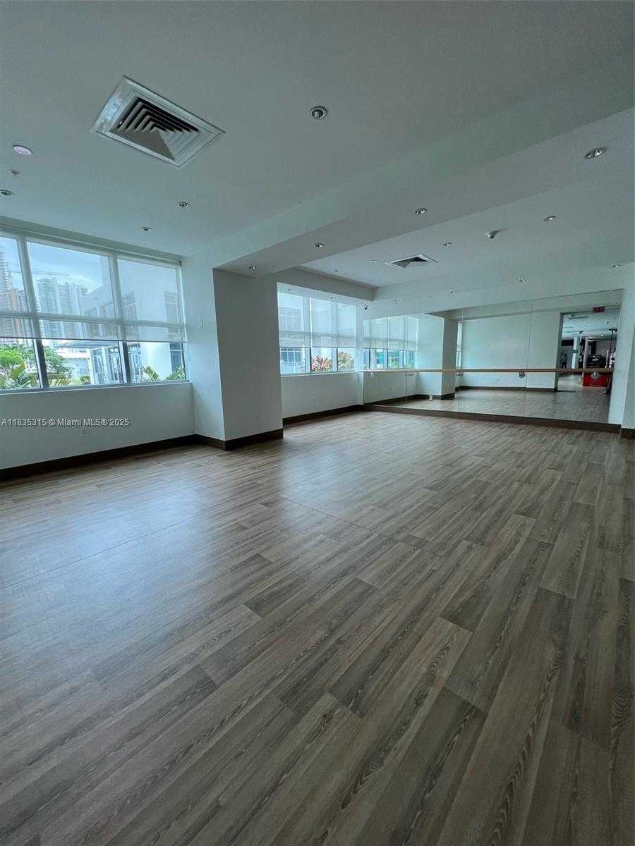 Small Image of 3301 NORTH EAST 1ST AVE #H1709, Miami Number 17