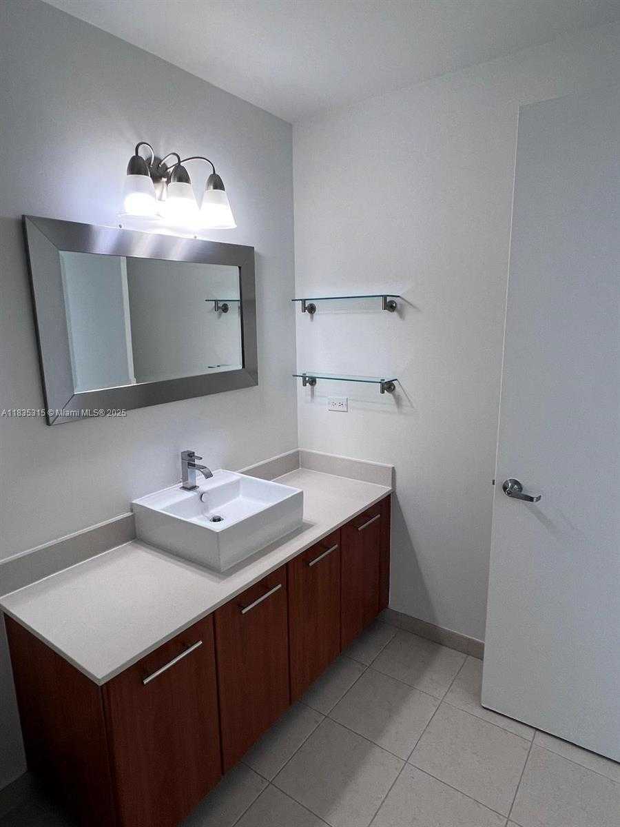Small Image of 3301 NORTH EAST 1ST AVE #H1709, Miami Number 8