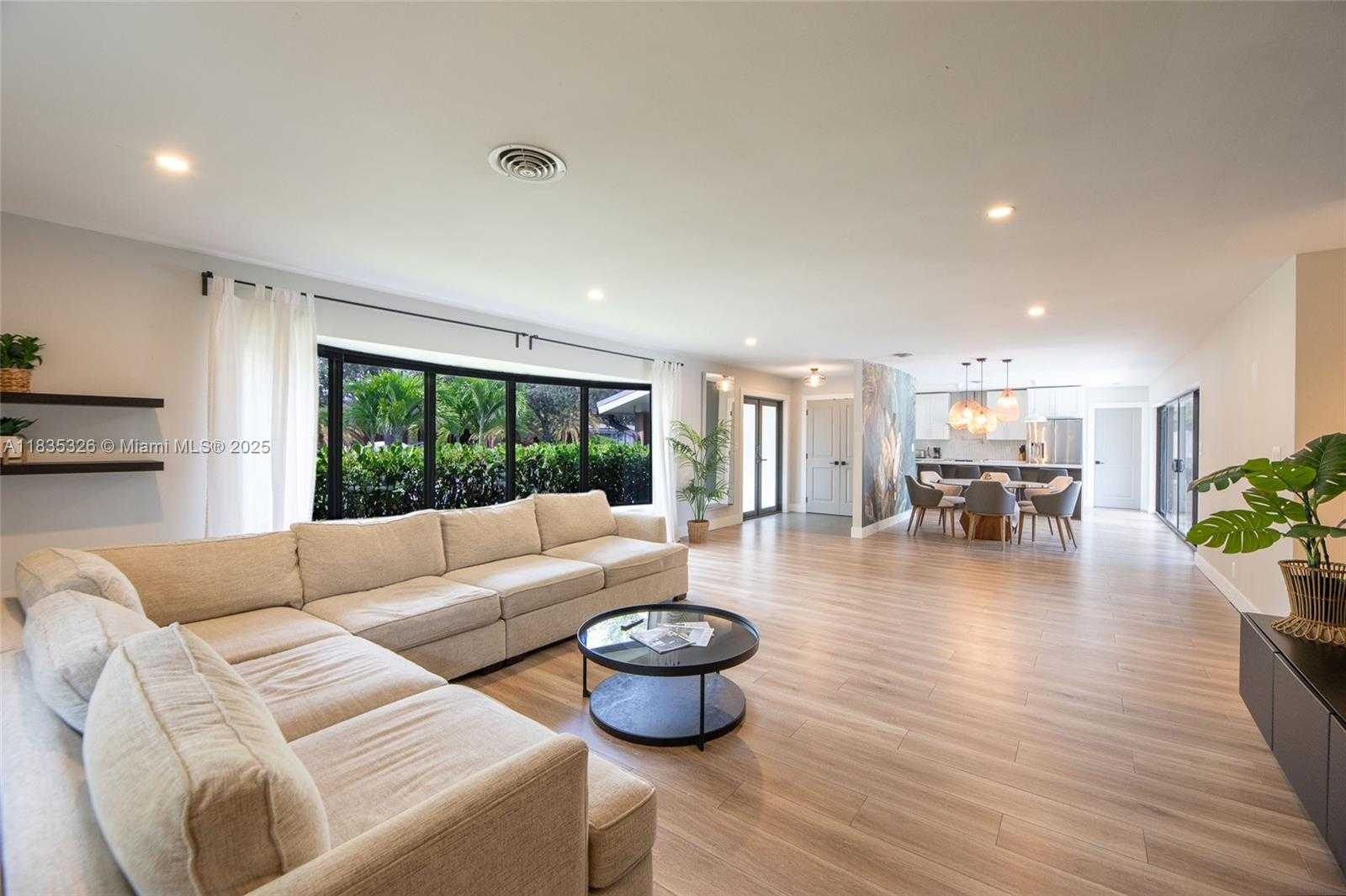 Small Image of 2117 NORTH EAST 62ND ST, Fort Lauderdale Number 10