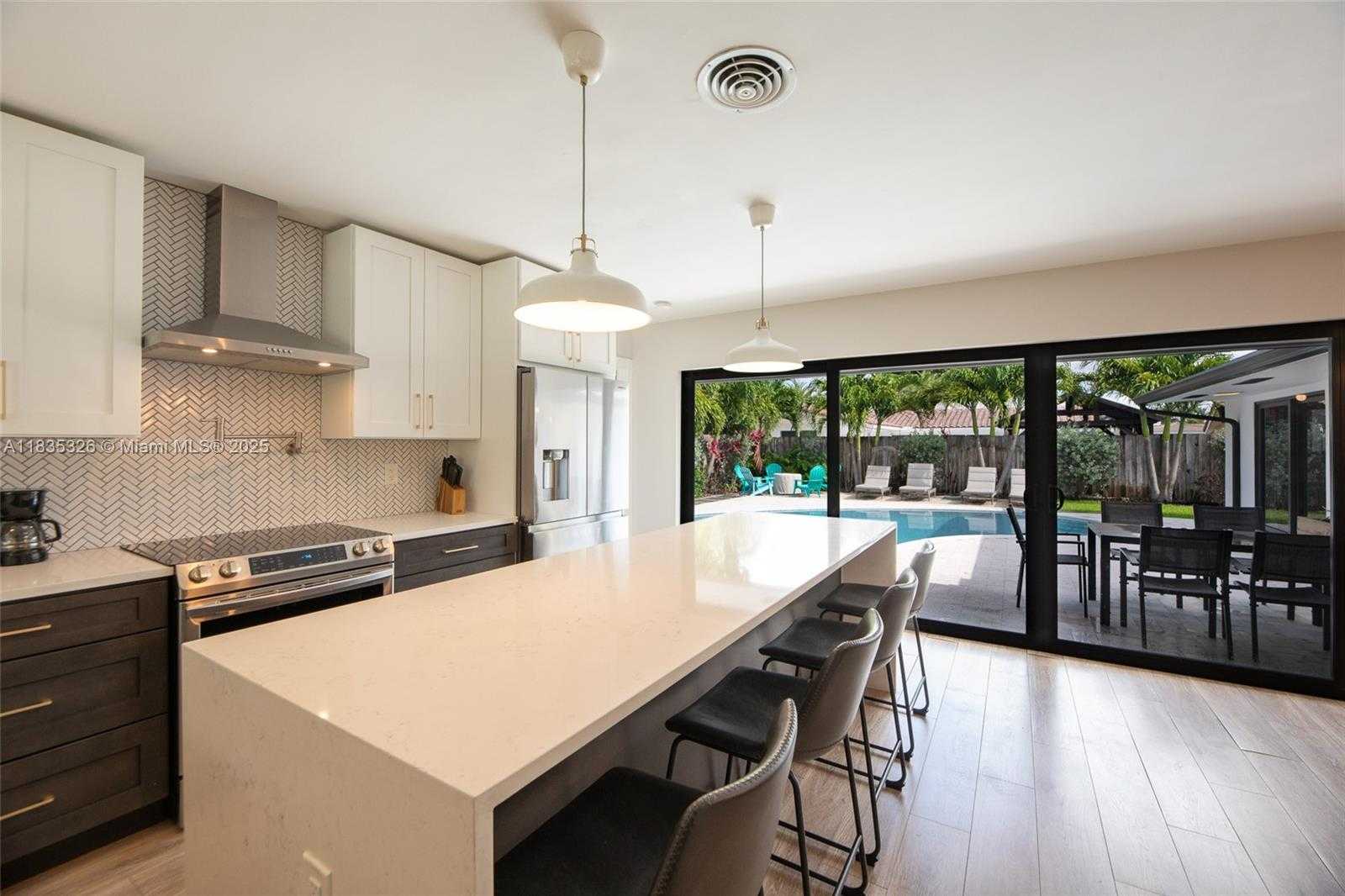Small Image of 2117 NORTH EAST 62ND ST, Fort Lauderdale Number 14