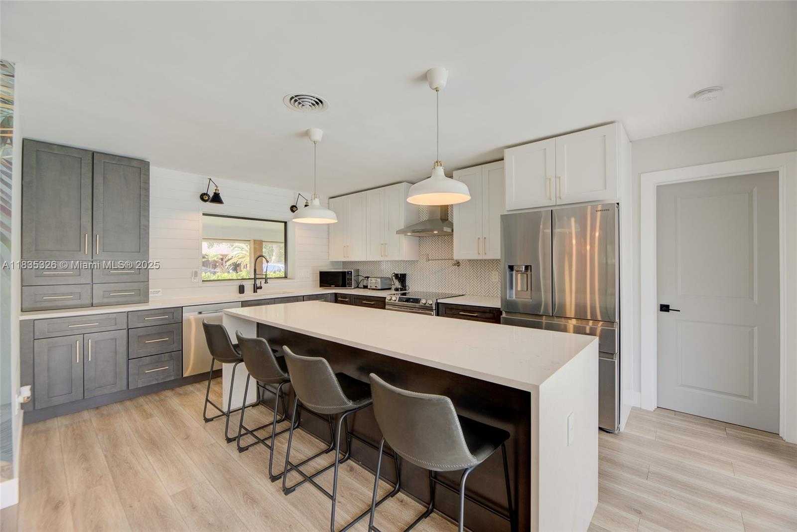 Small Image of 2117 NORTH EAST 62ND ST, Fort Lauderdale Number 16