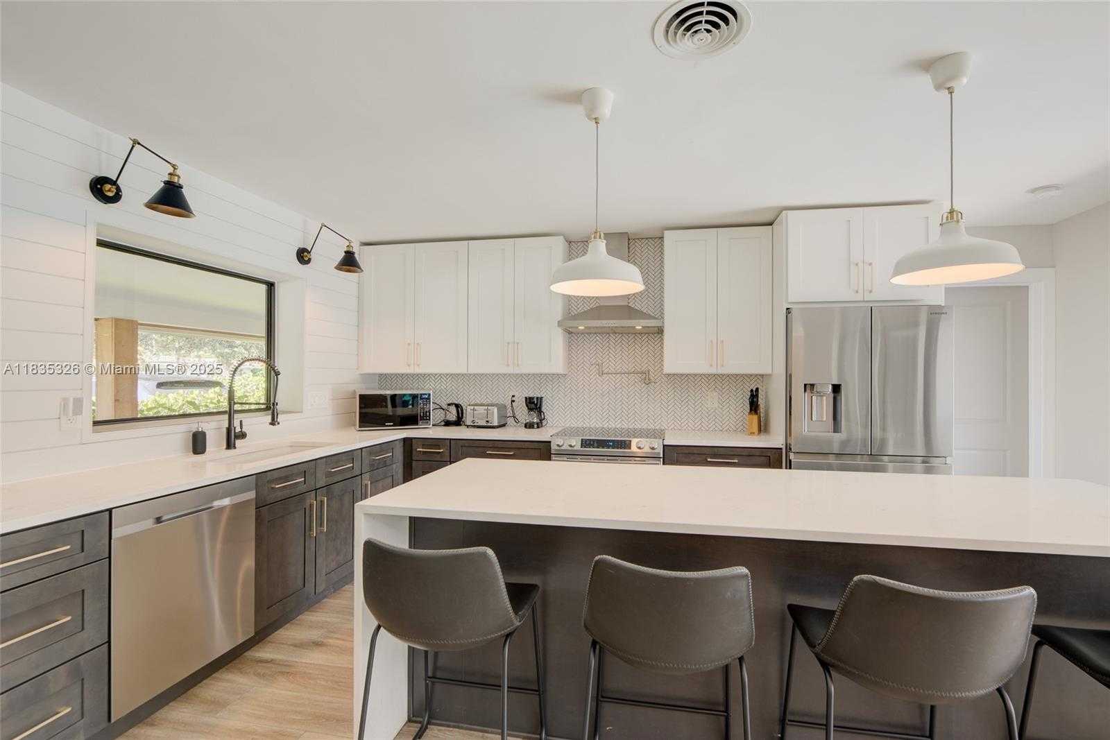Small Image of 2117 NORTH EAST 62ND ST, Fort Lauderdale Number 19