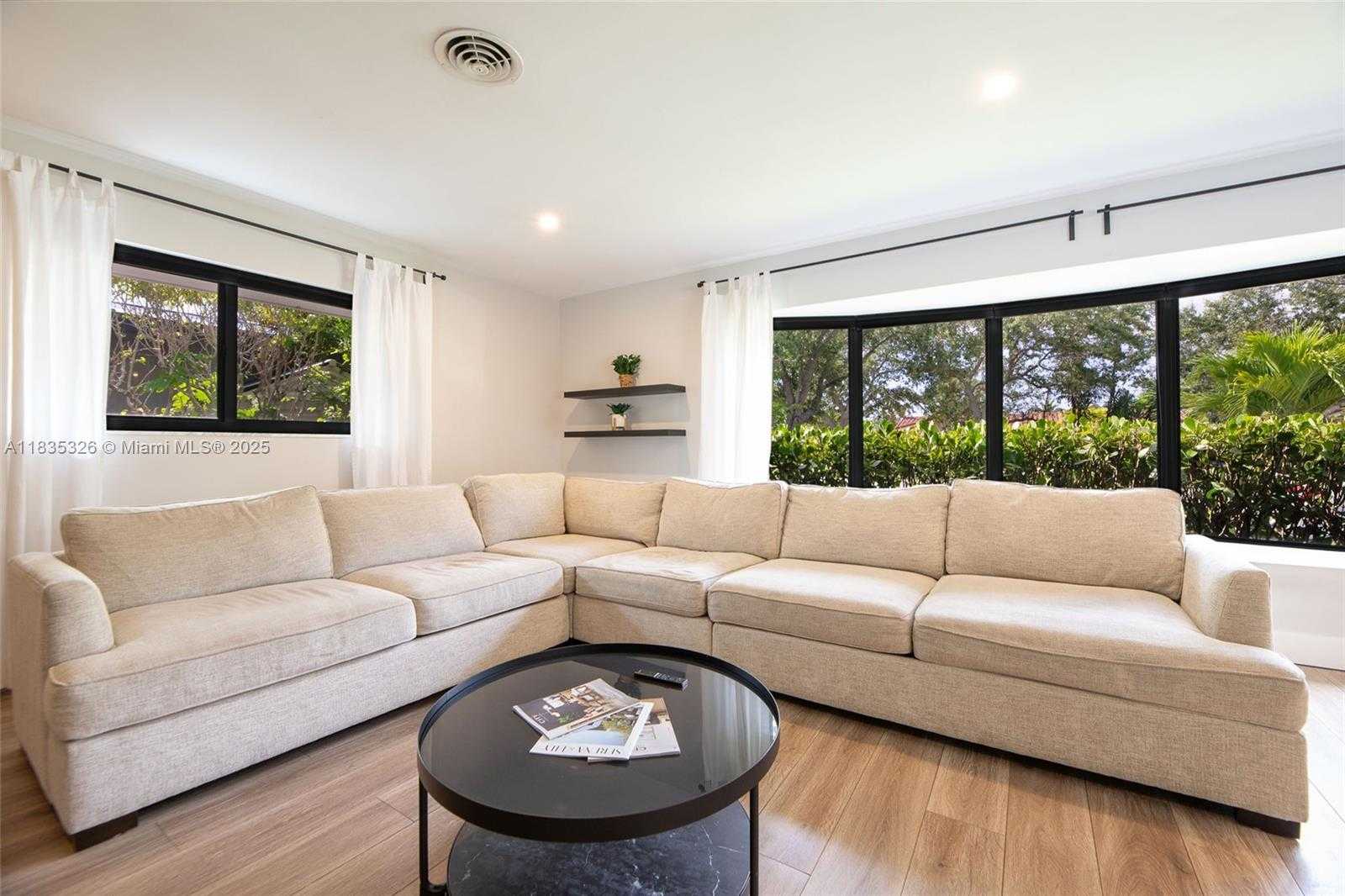 Small Image of 2117 NORTH EAST 62ND ST, Fort Lauderdale Number 9