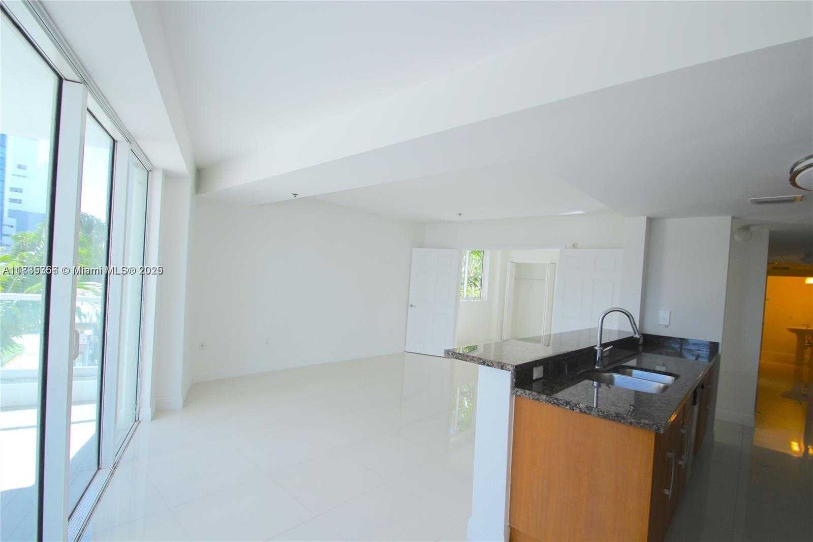 Small Image of 6362 COLLINS AVE #301, Miami Beach Number 10