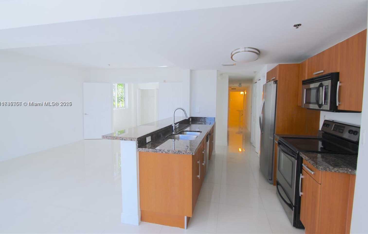 Small Image of 6362 COLLINS AVE #301, Miami Beach Number 11