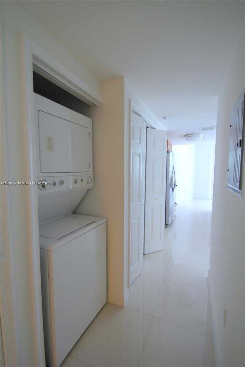 Small Image of 6362 COLLINS AVE #301, Miami Beach Number 14