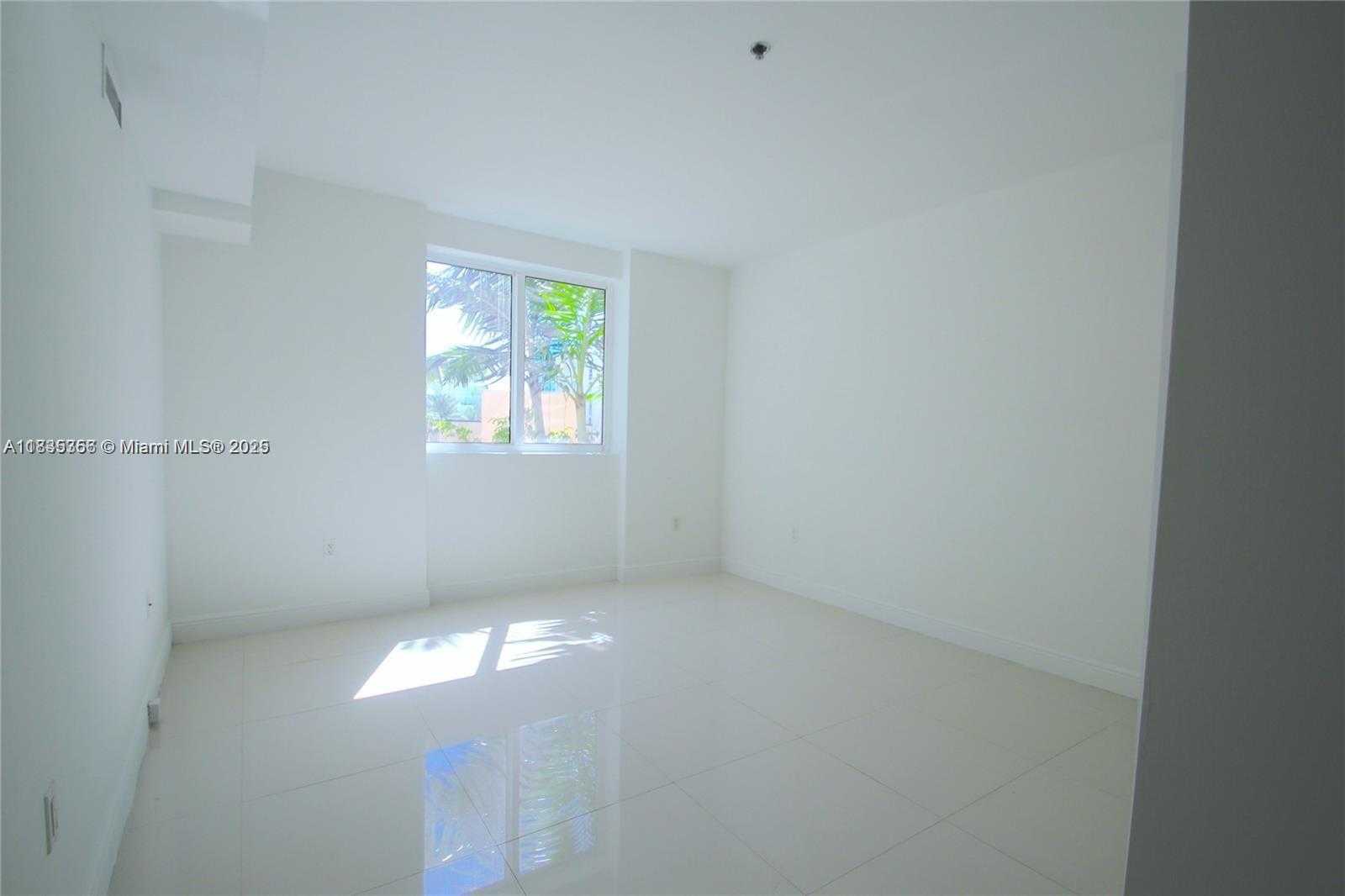 Small Image of 6362 COLLINS AVE #301, Miami Beach Number 18