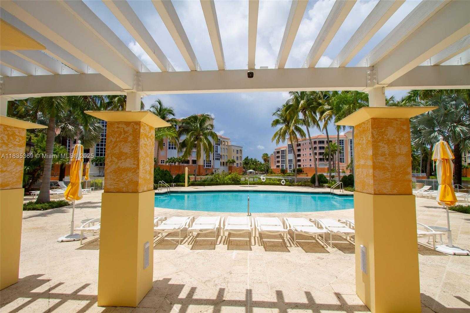 Small Image of 701 CRANDON BLVD #402, Key Biscayne Number 27
