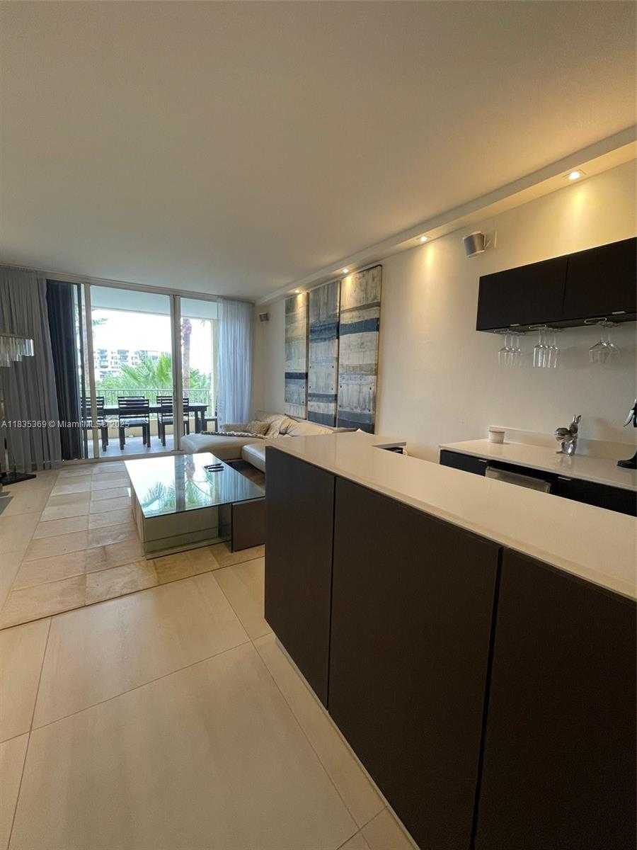 Small Image of 701 CRANDON BLVD #402, Key Biscayne Number 6