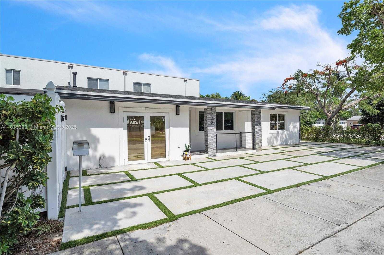 Small Image of 1020 SOUTH WEST 4TH AVE #N/A, Fort Lauderdale Number 28