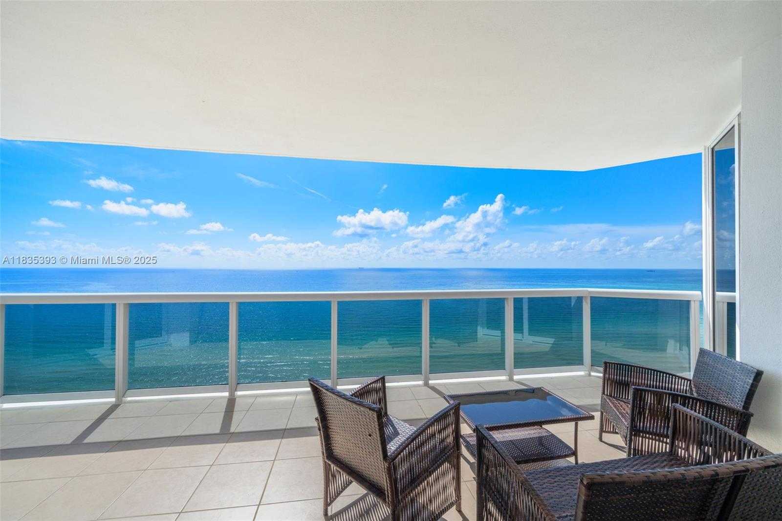 Small Image of 4779 COLLINS AVE #2203, Miami Beach Number 16