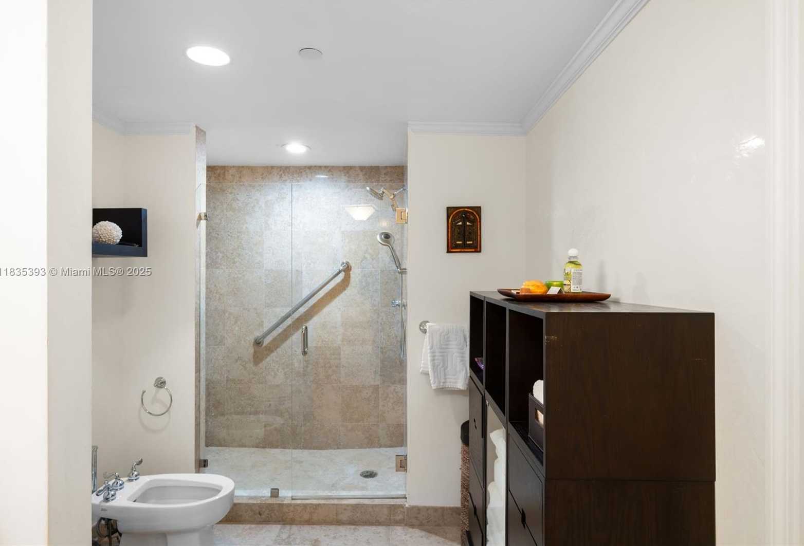 Small Image of 4779 COLLINS AVE #2203, Miami Beach Number 20