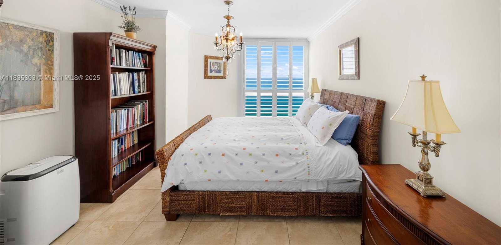 Small Image of 4779 COLLINS AVE #2203, Miami Beach Number 27