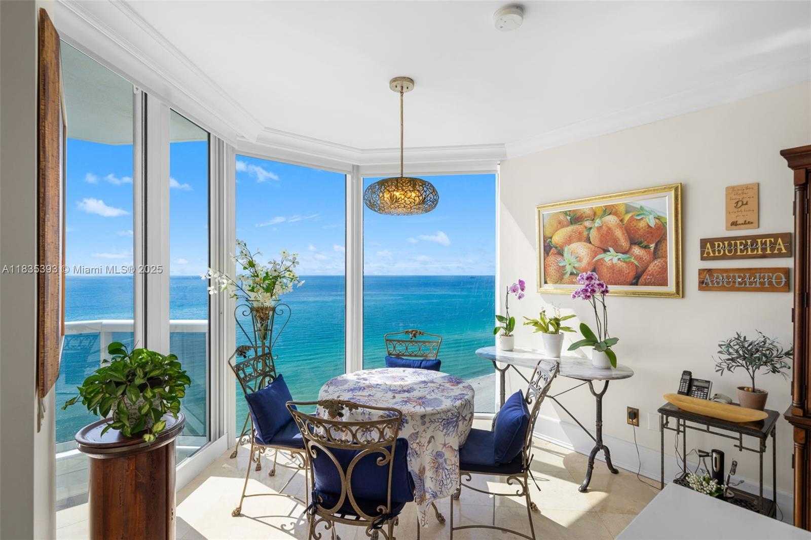Small Image of 4779 COLLINS AVE #2203, Miami Beach Number 9