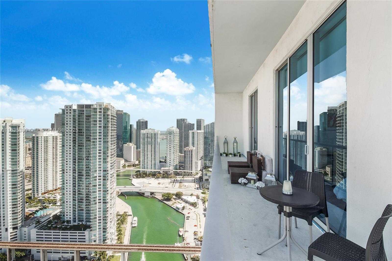Small Image of 185 SOUTH WEST 7TH ST #4401, Miami Number 5