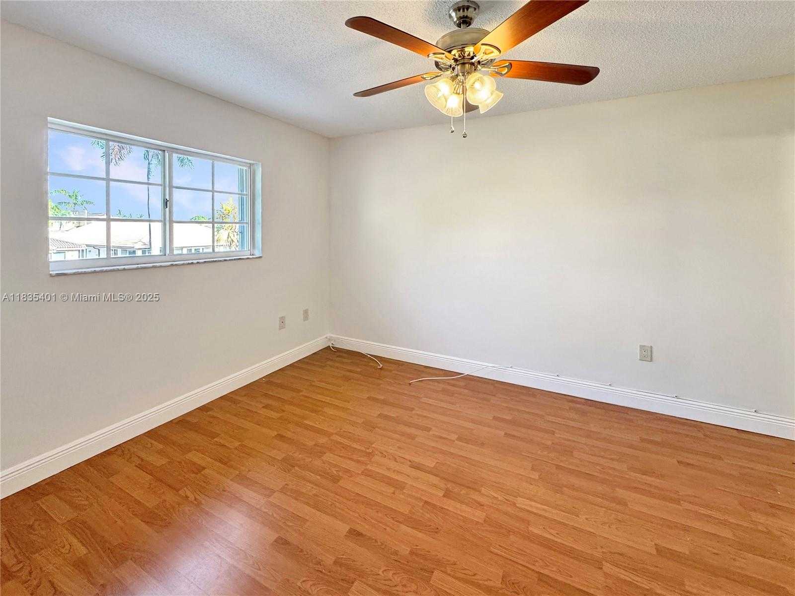 Small Image of 3834 SOUTH WEST 153RD PL #., Miami Number 11