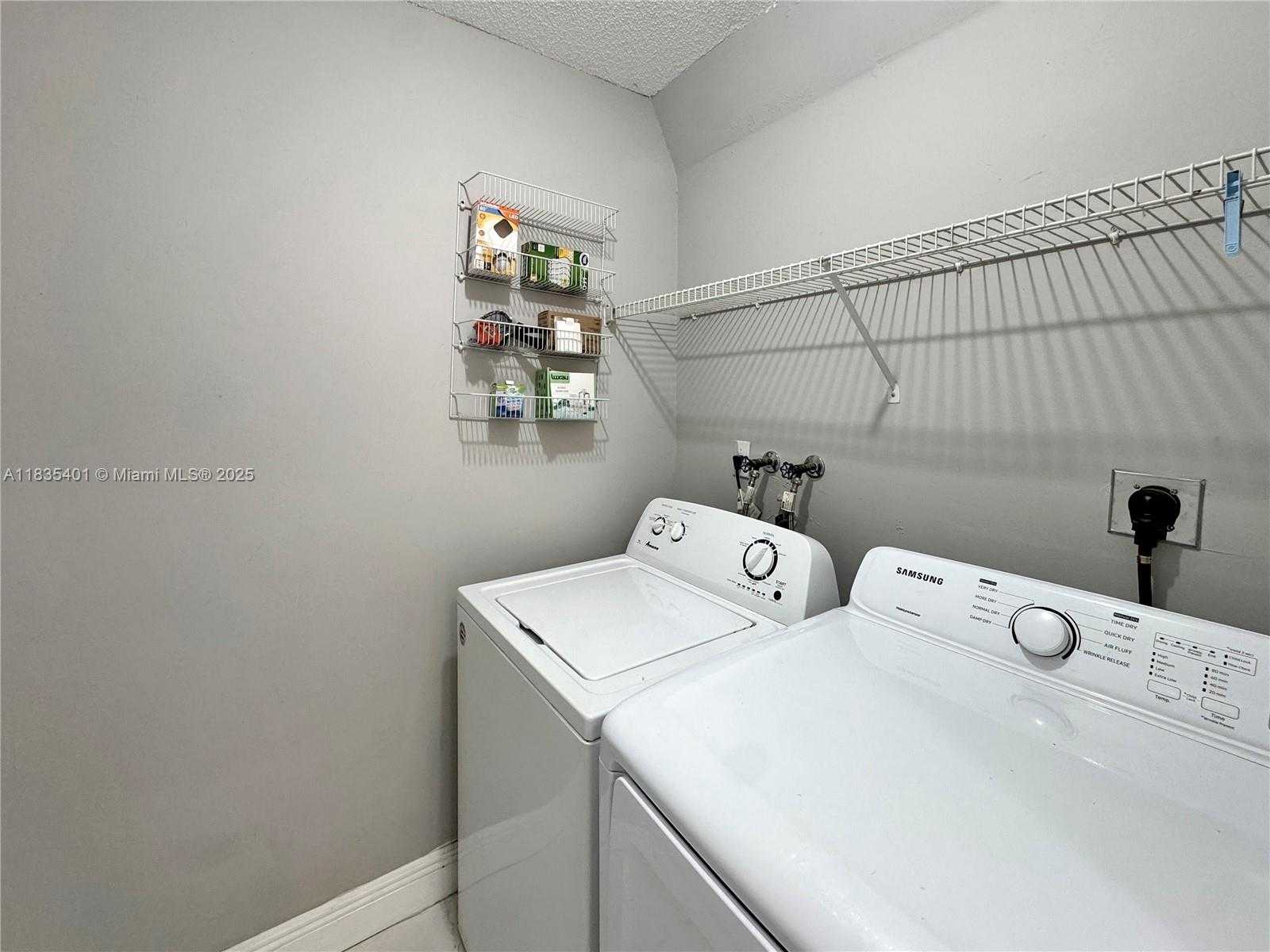 Small Image of 3834 SOUTH WEST 153RD PL #., Miami Number 14