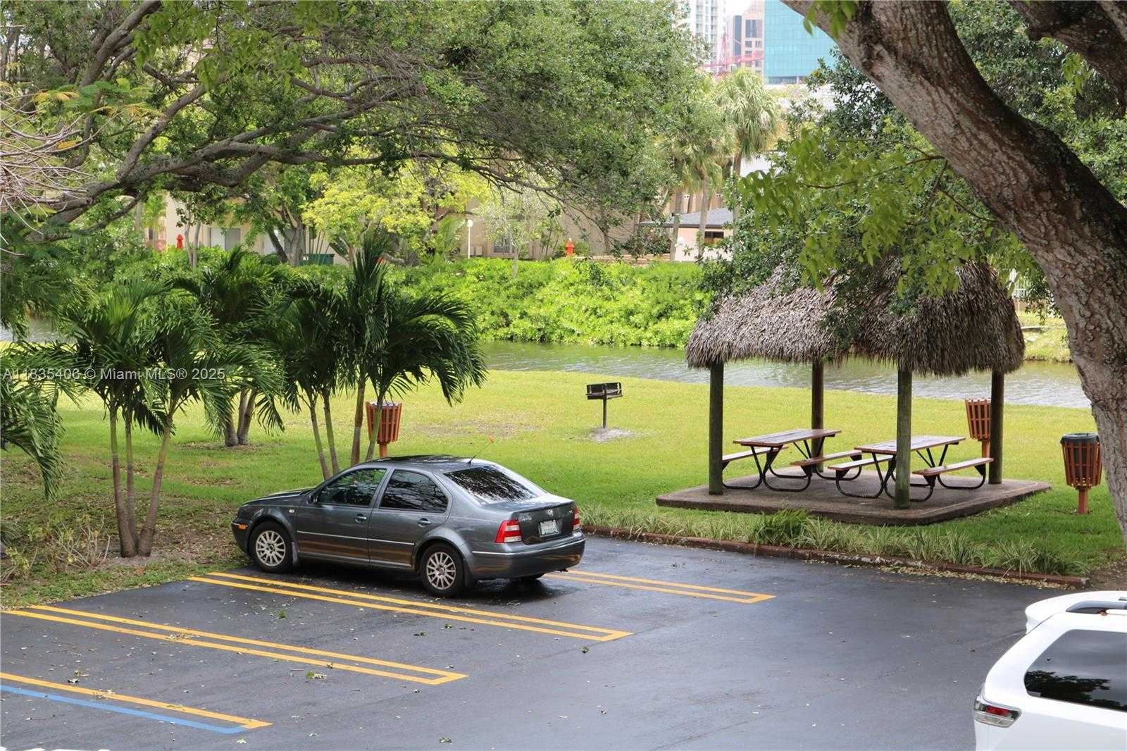 Small Image of 7800 CAMINO REAL #H-209, Miami Number 9