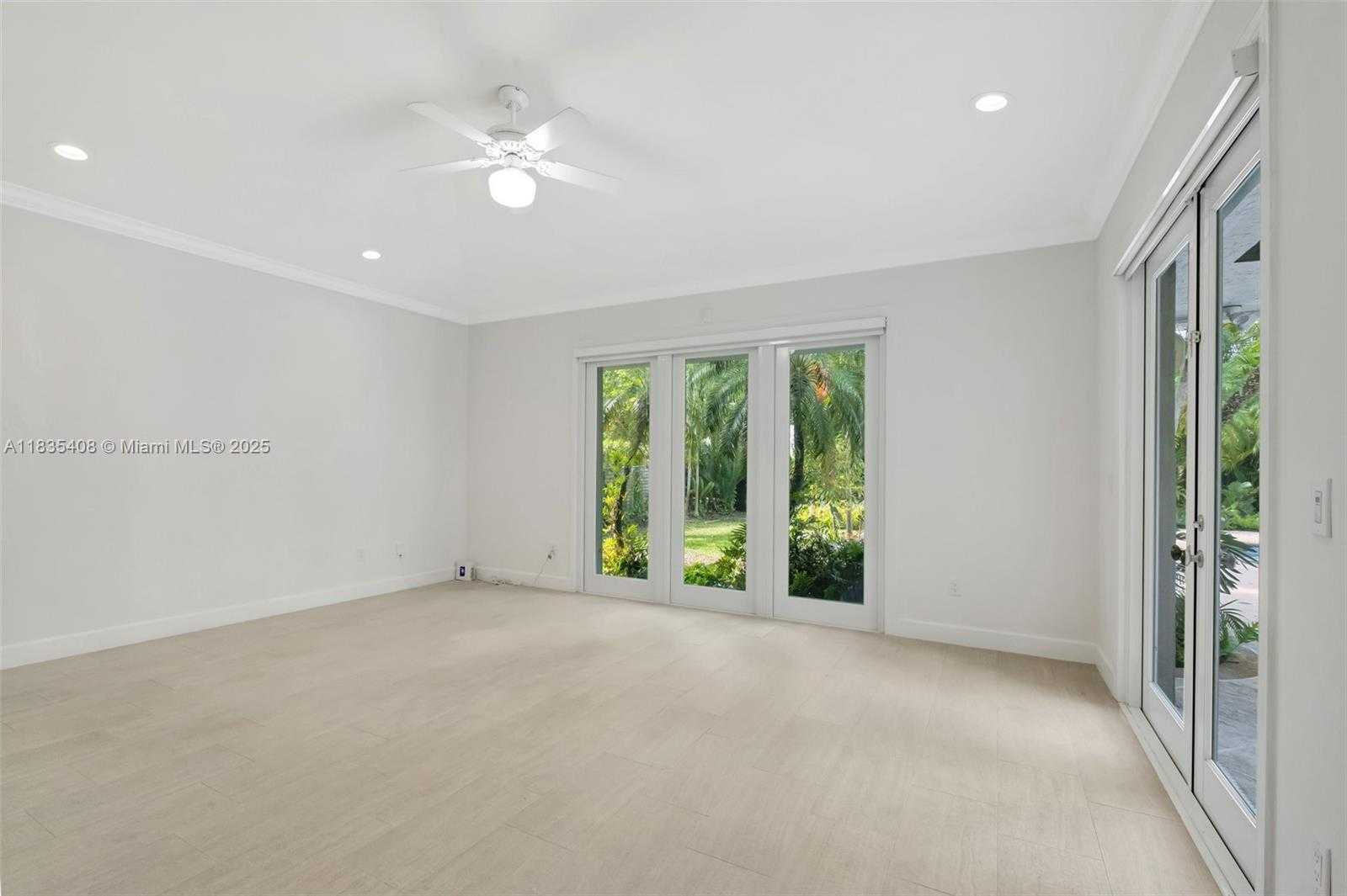 Small Image of 5765 SOUTH WEST 84TH ST, South Miami Number 11