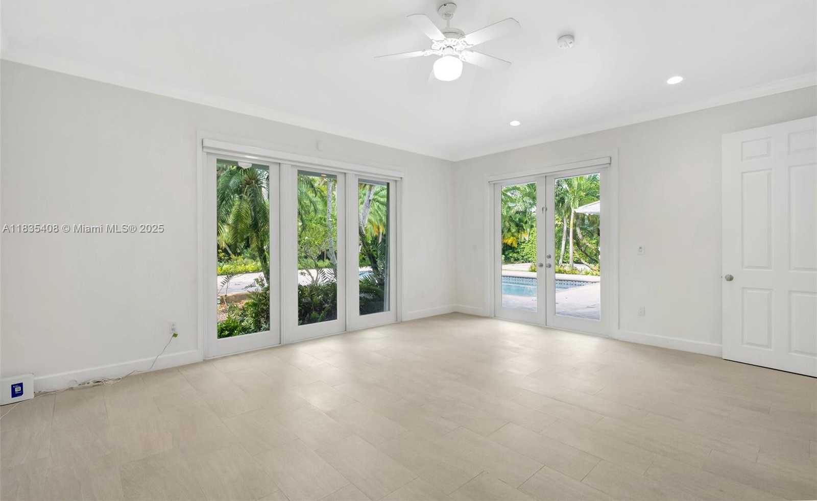 Small Image of 5765 SOUTH WEST 84TH ST, South Miami Number 12