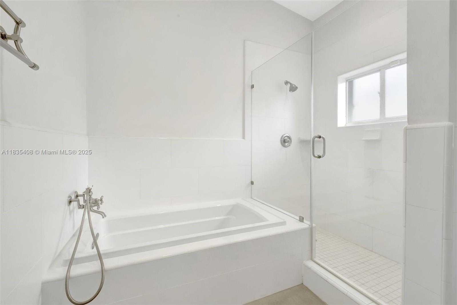 Small Image of 5765 SOUTH WEST 84TH ST, South Miami Number 16