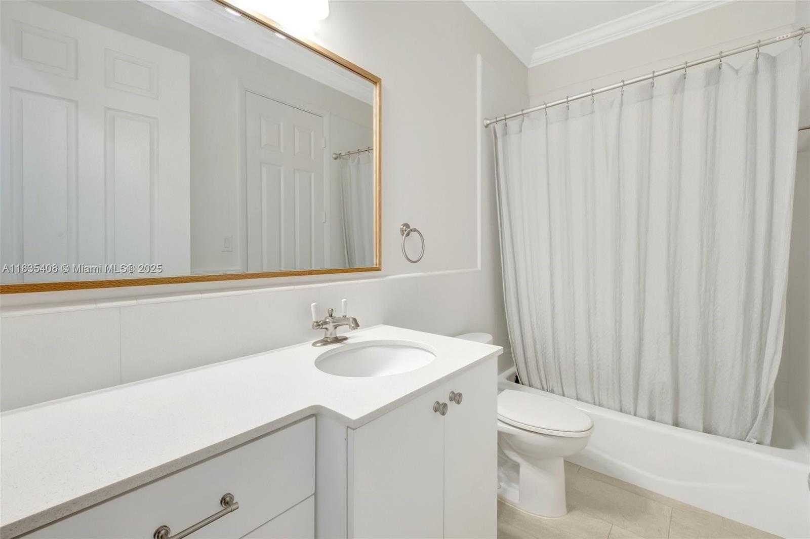 Small Image of 5765 SOUTH WEST 84TH ST, South Miami Number 23