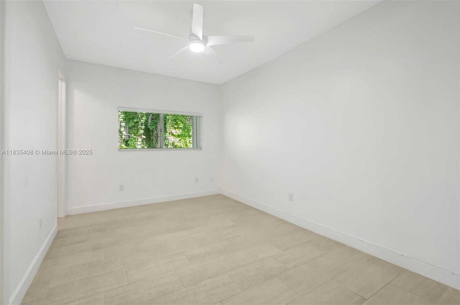 Small Image of 5765 SOUTH WEST 84TH ST, South Miami Number 24