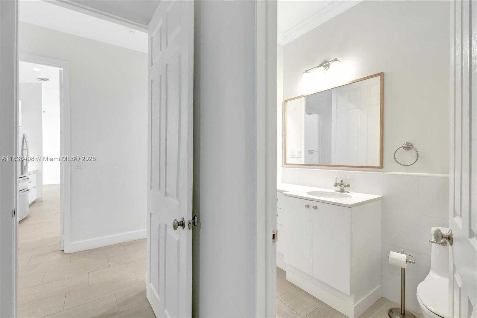 Small Image of 5765 SOUTH WEST 84TH ST, South Miami Number 26