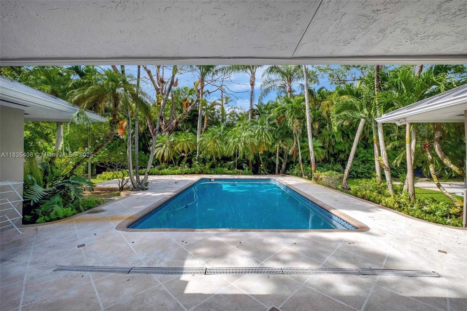 Small Image of 5765 SOUTH WEST 84TH ST, South Miami Number 30
