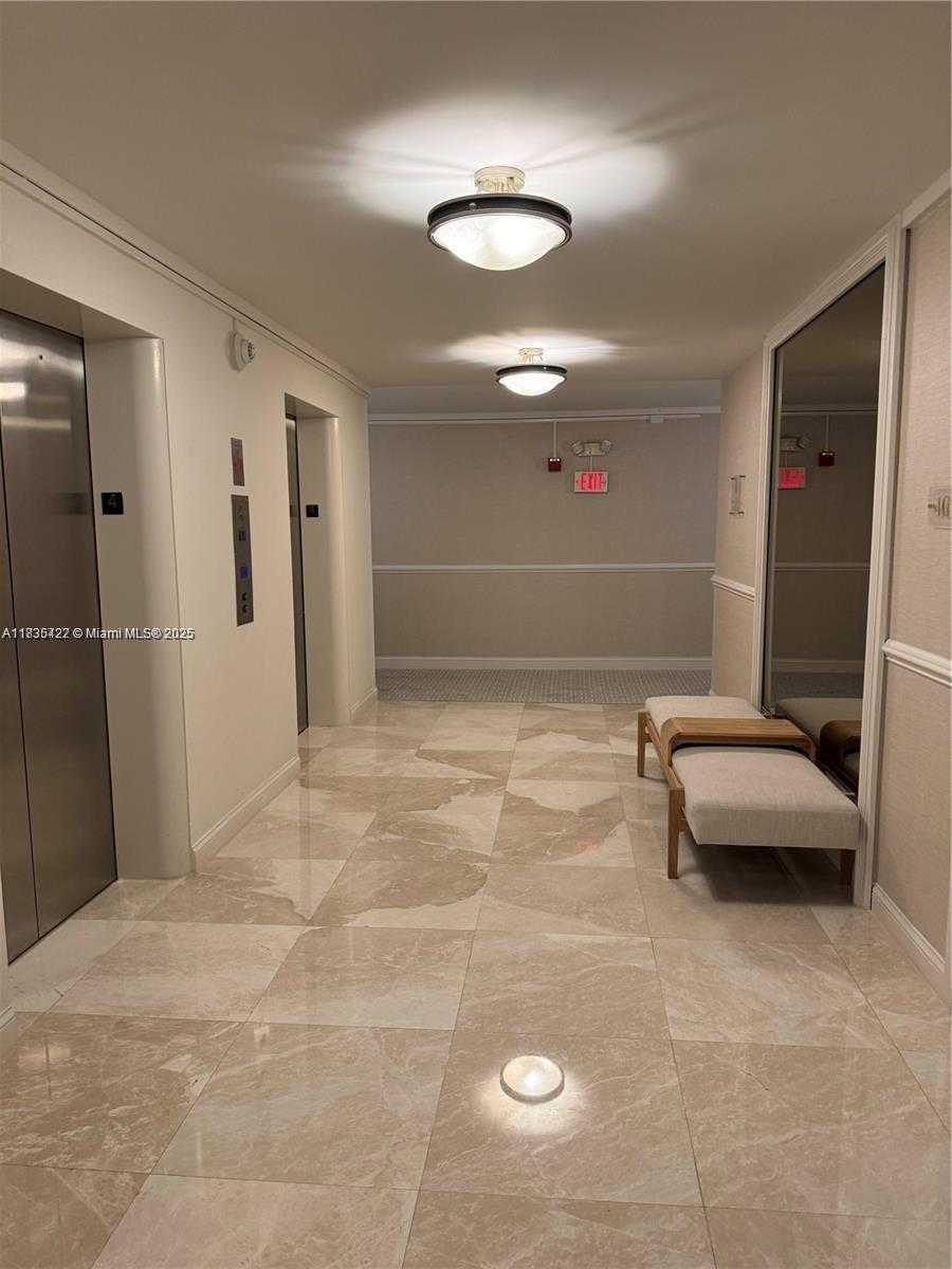 Small Image of 5750 COLLINS AVE #4F, Miami Beach Number 18