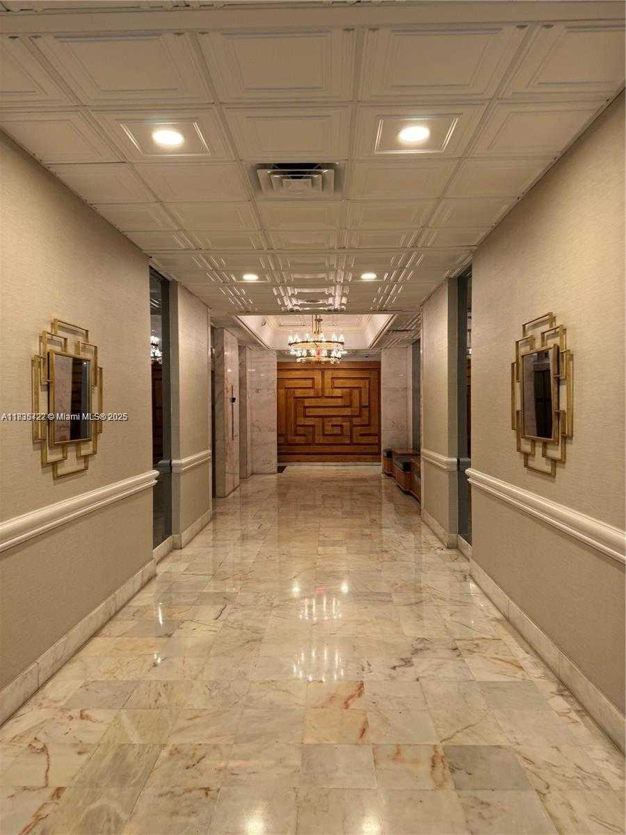 Small Image of 5750 COLLINS AVE #4F, Miami Beach Number 19