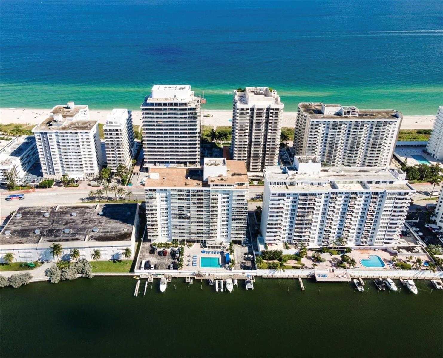Small Image of 5750 COLLINS AVE #4F, Miami Beach Number 2