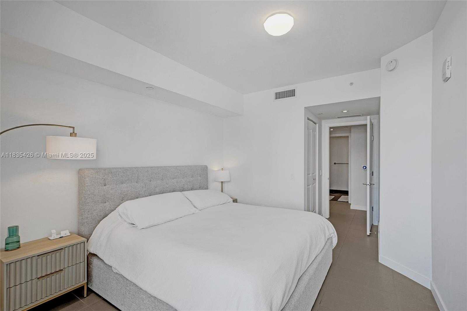 Small Image of 1600 NORTH EAST 1ST AVE #1105, Miami Number 9