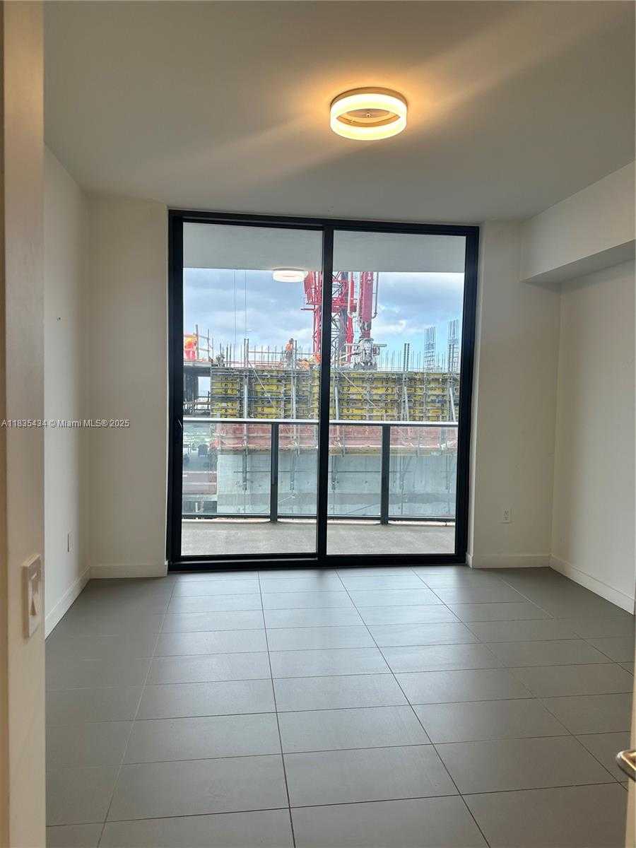 Small Image of 1600 NORTH EAST 1ST AVE #2017, Miami Number 9